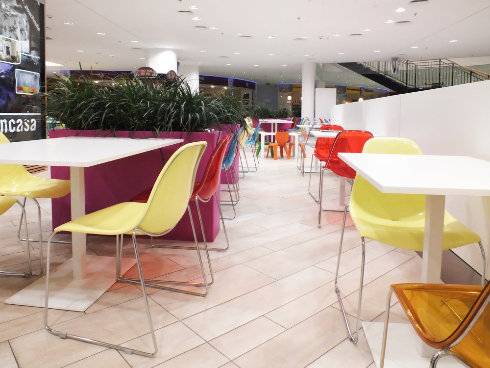 Foodcourt Mirage Žilina 2011