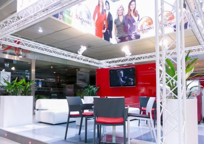 JOJ Cafe Aupark Bratislava 2010